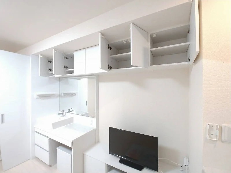 居室収納：細かい収納があり、お部屋もスッキリ！