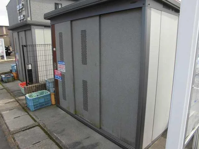 入居者様専用ゴミ庫です。