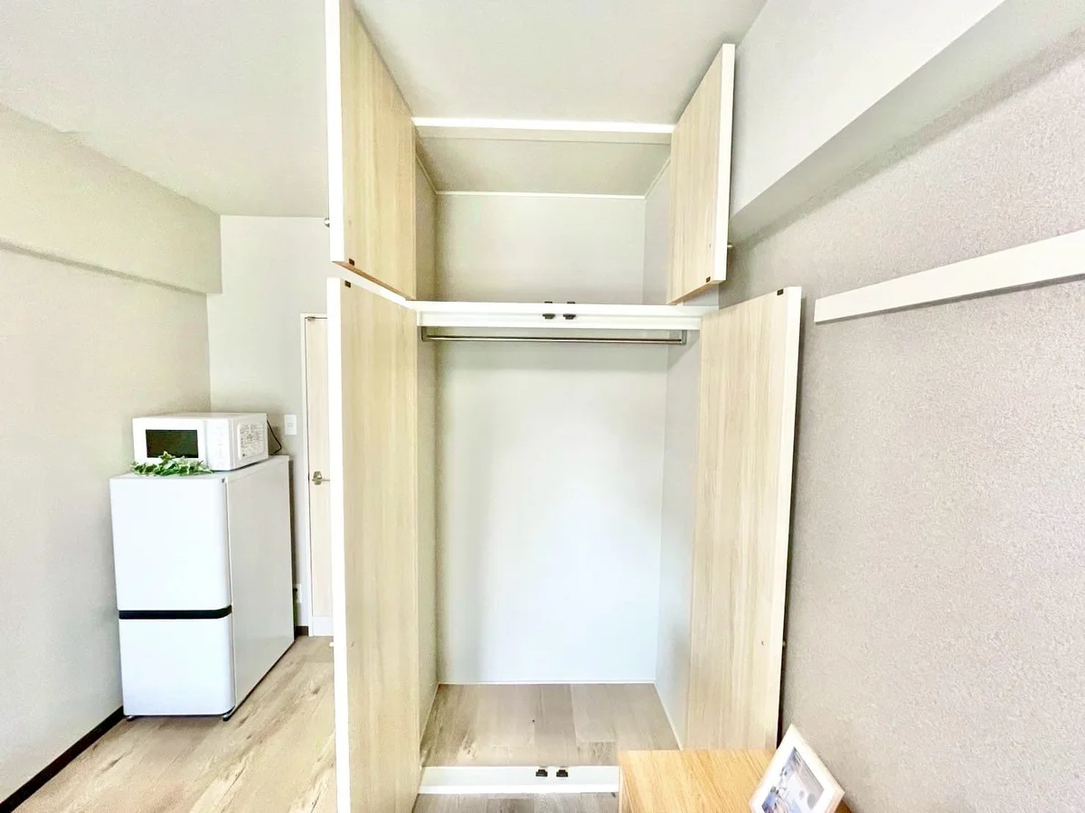 ※撮影用の観察植物・食器調理器具・雑貨類等はございません。※写真は現況優先