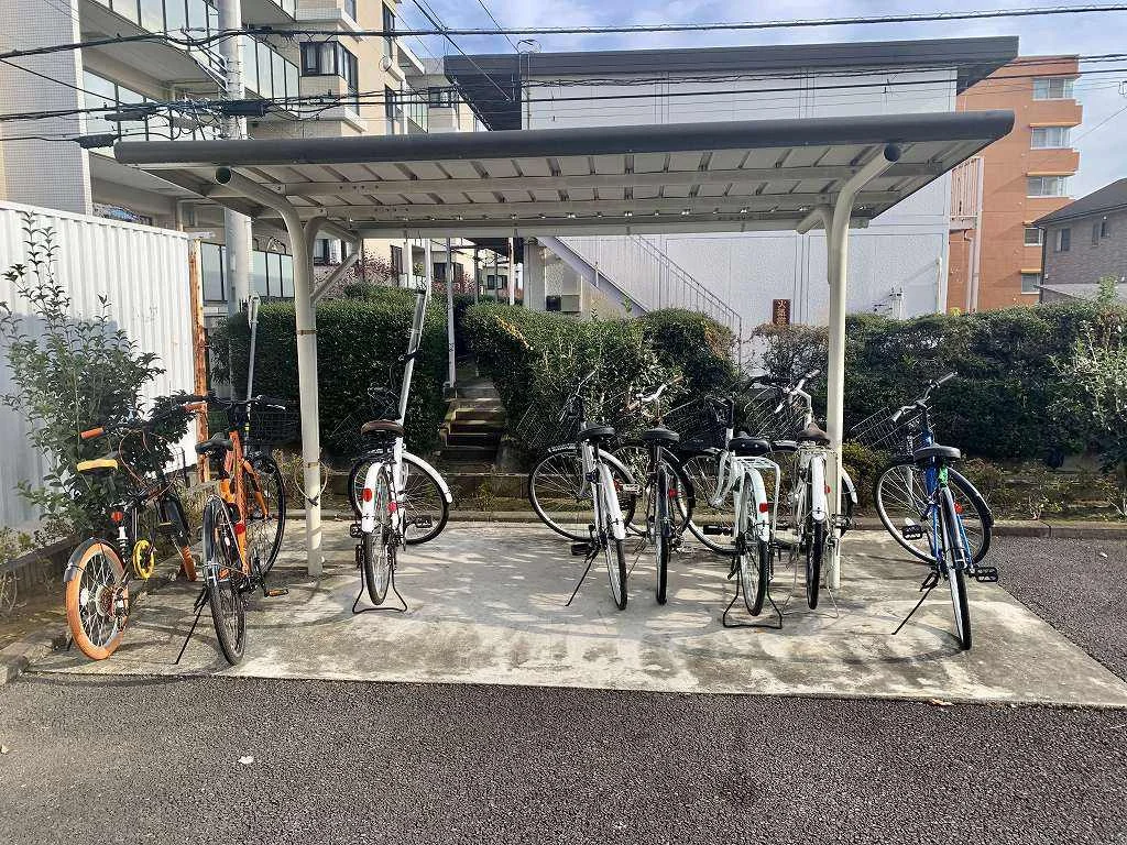 無料駐輪場完備です。
