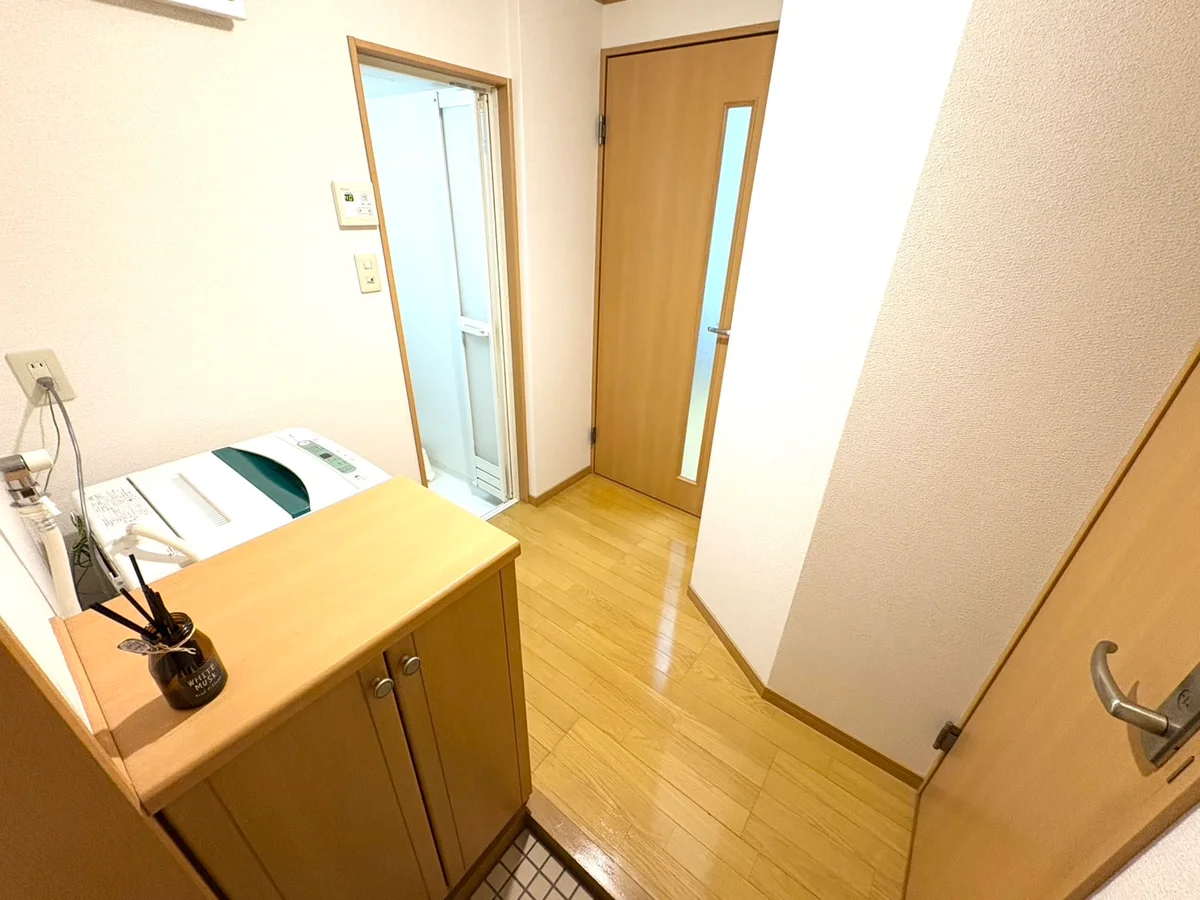 玄関にはシューズＢＯＸがございますので毎回片づけていただき、常に清潔な空間を保っていただくことが可能です♪