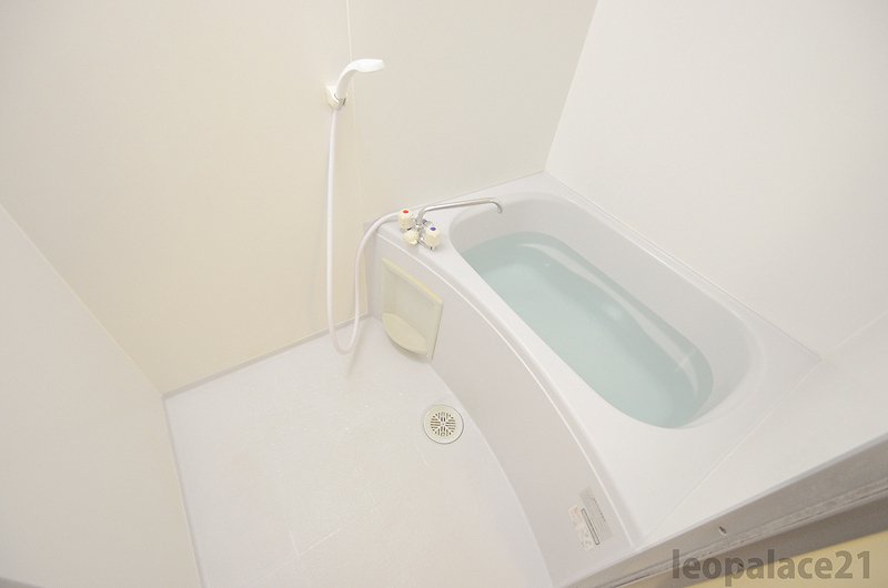 バス・トイレ別です。仕様が異なる場合があります。