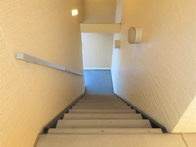 階段上からのアングルです