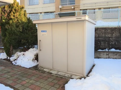 敷地内にゴミ庫が設置されておりゴミ捨てに便利です