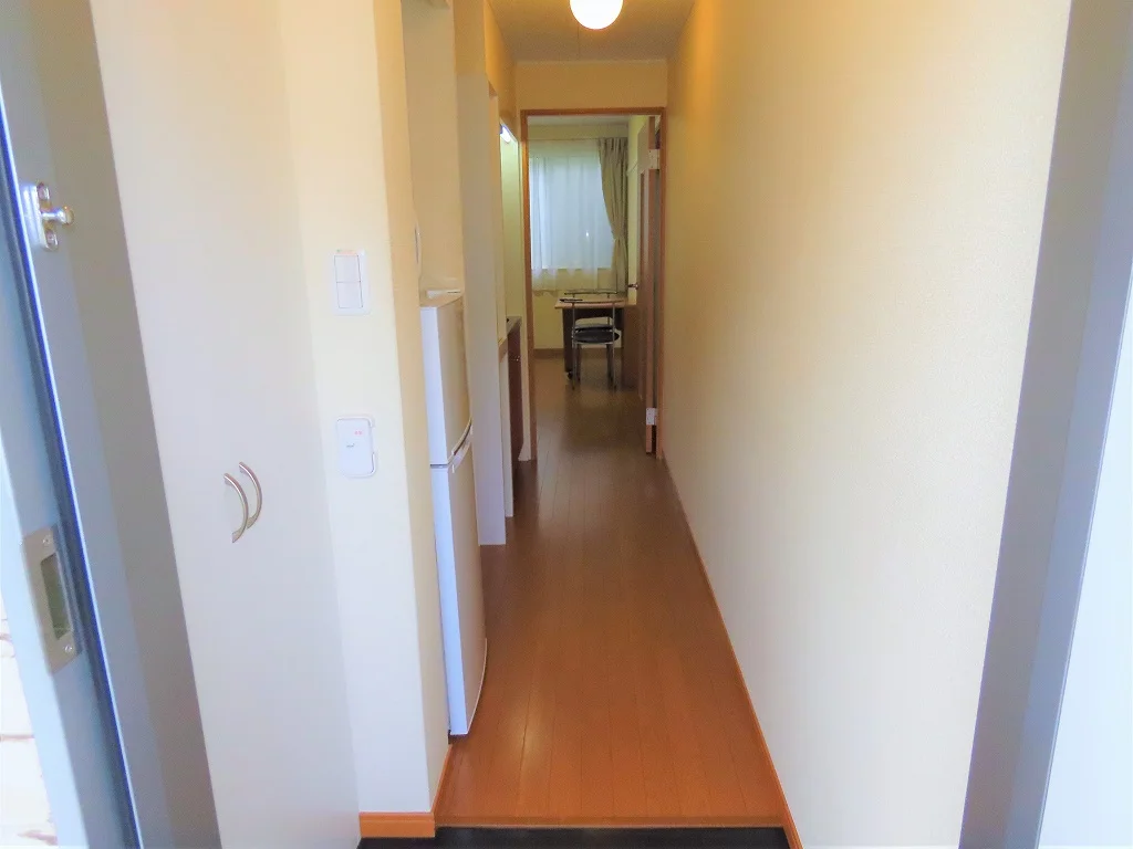 玄関からのアングルです