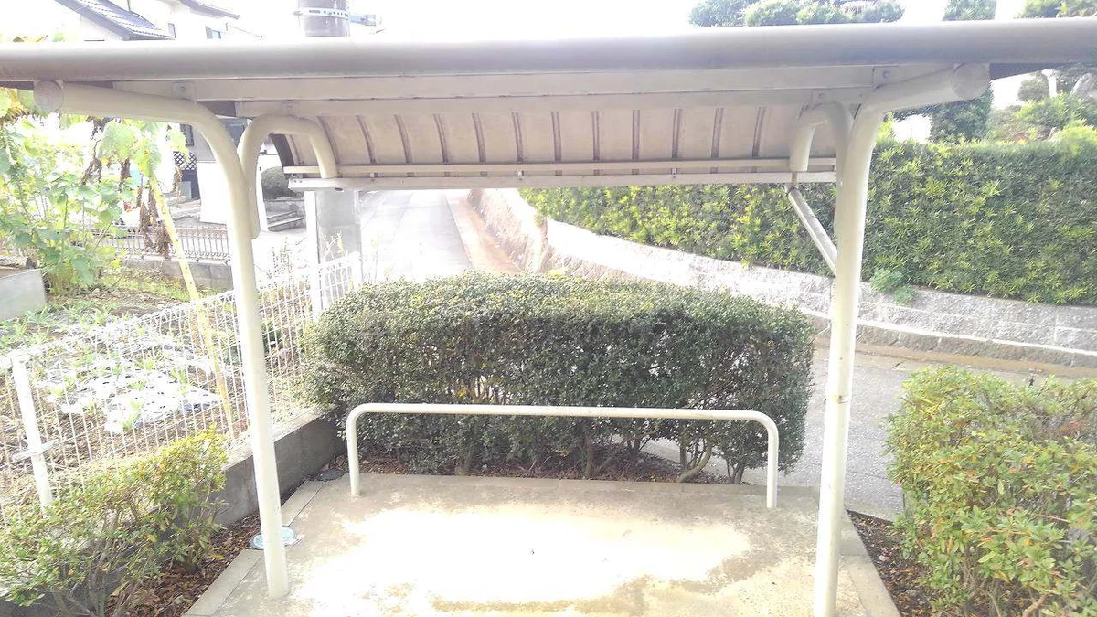 屋根付き駐輪場