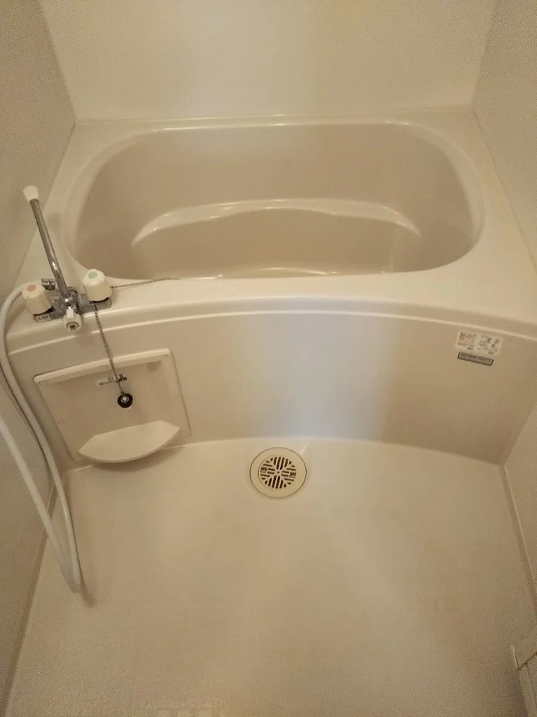 バス・トイレ別です。同タイプの写真です。