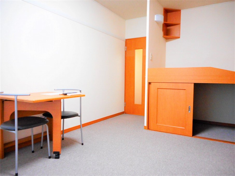 ハイベッドタイプのお部屋です