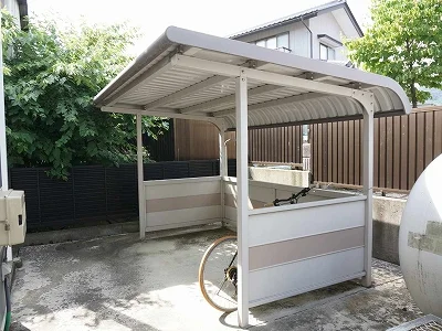 屋根付き駐輪場あり