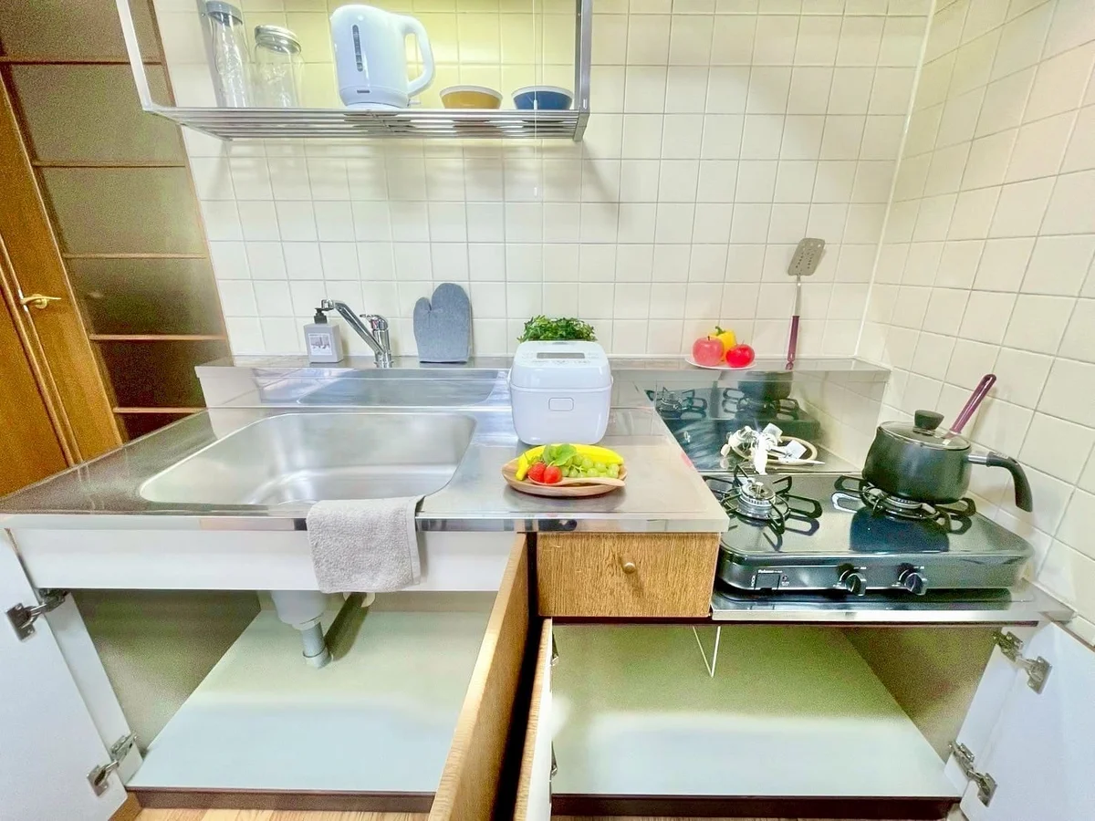 ※撮影用の観察植物・食器調理器具・雑貨類等はございません。※写真は現況優先