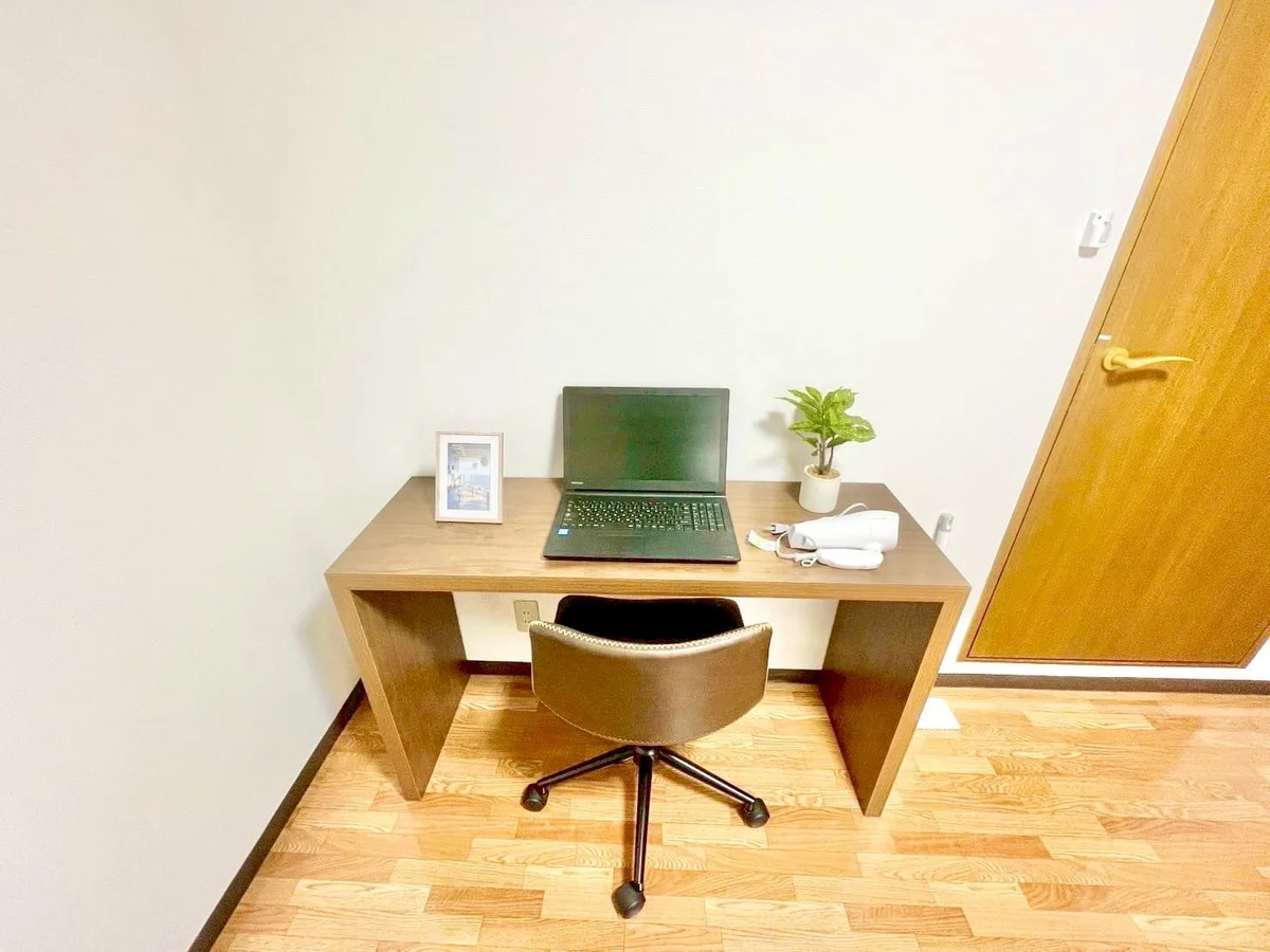 ※撮影用の観察植物・食器調理器具・雑貨類等はございません。※写真は現況優先