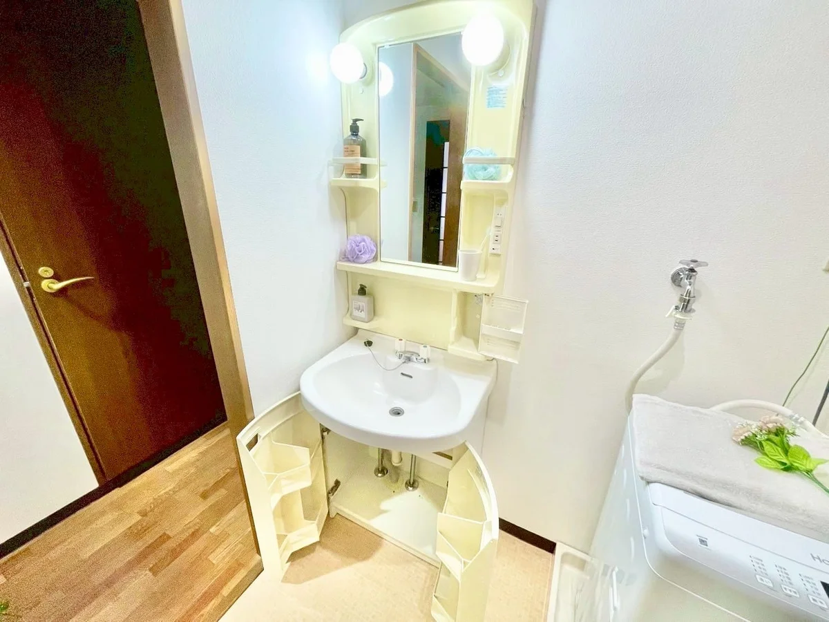 ※撮影用の観察植物・食器調理器具・雑貨類等はございません。※写真は現況優先