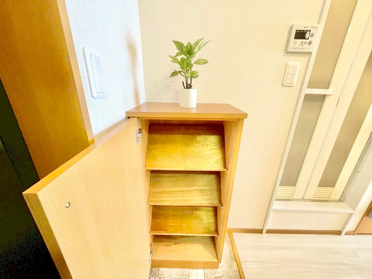 ※撮影用の観察植物・食器調理器具・雑貨類等はございません。※写真は現況優先