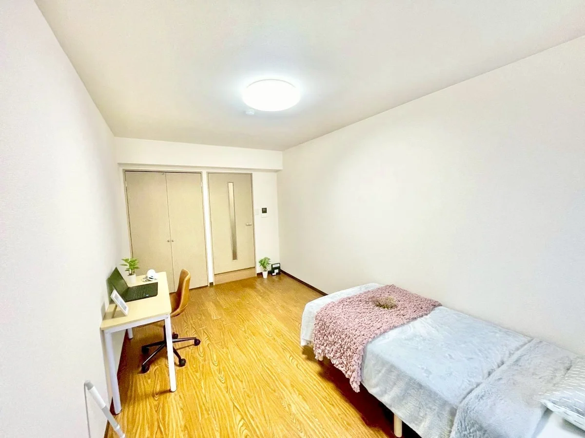 ※撮影用の観察植物・食器調理器具・雑貨類等はございません。※写真は現況優先