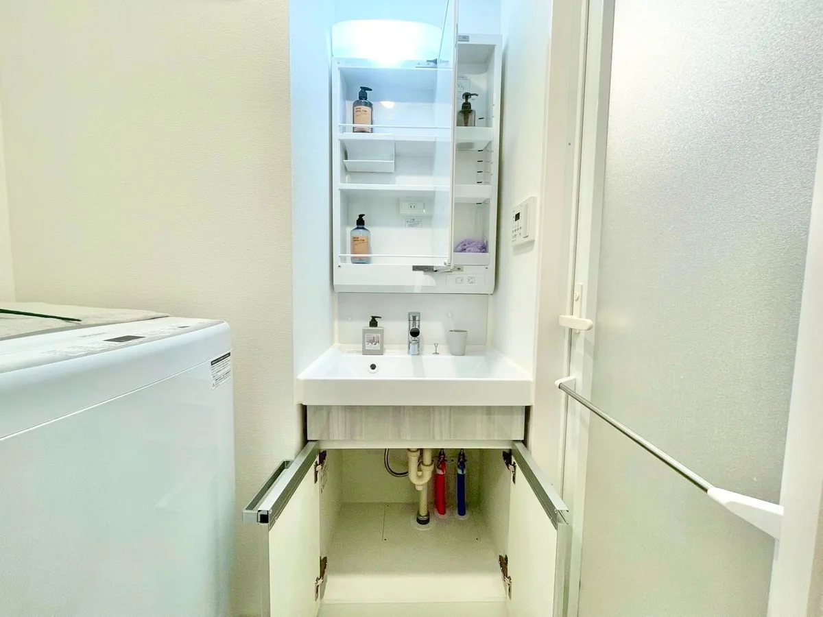 ※撮影用の観察植物・食器調理器具・雑貨類等はございません。※写真は現況優先