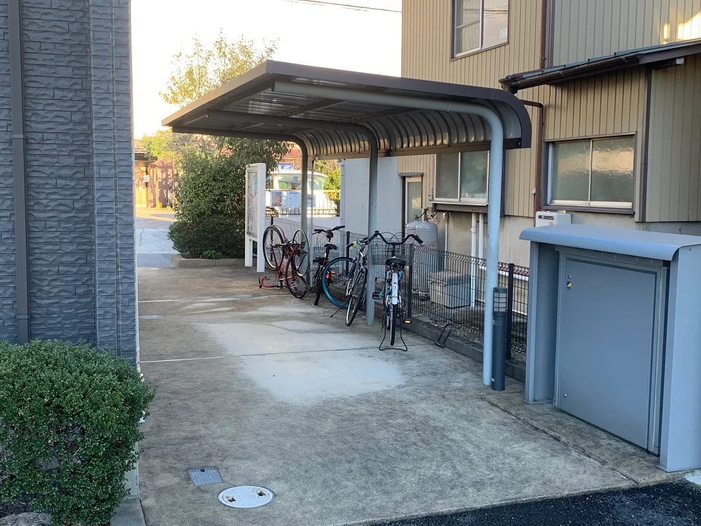 屋根付き駐輪場