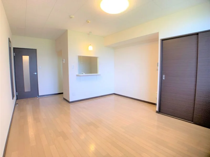 設備・仕様は号室により異なる為、現況を優先致します。