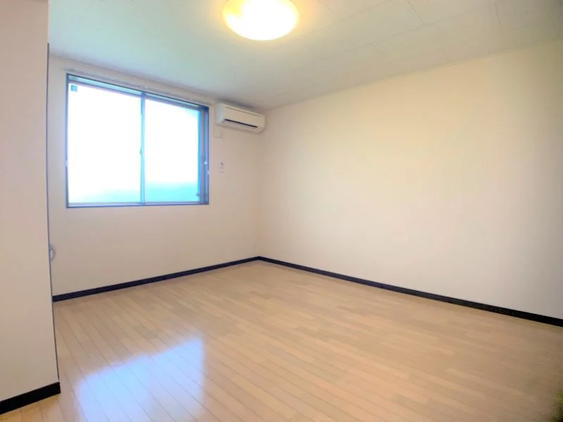 設備・仕様は号室により異なる為、現況を優先致します。