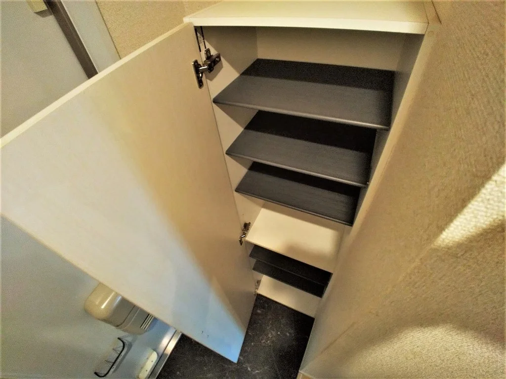 シューズボックス