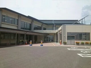 福島市役所松川支所まで1100m
