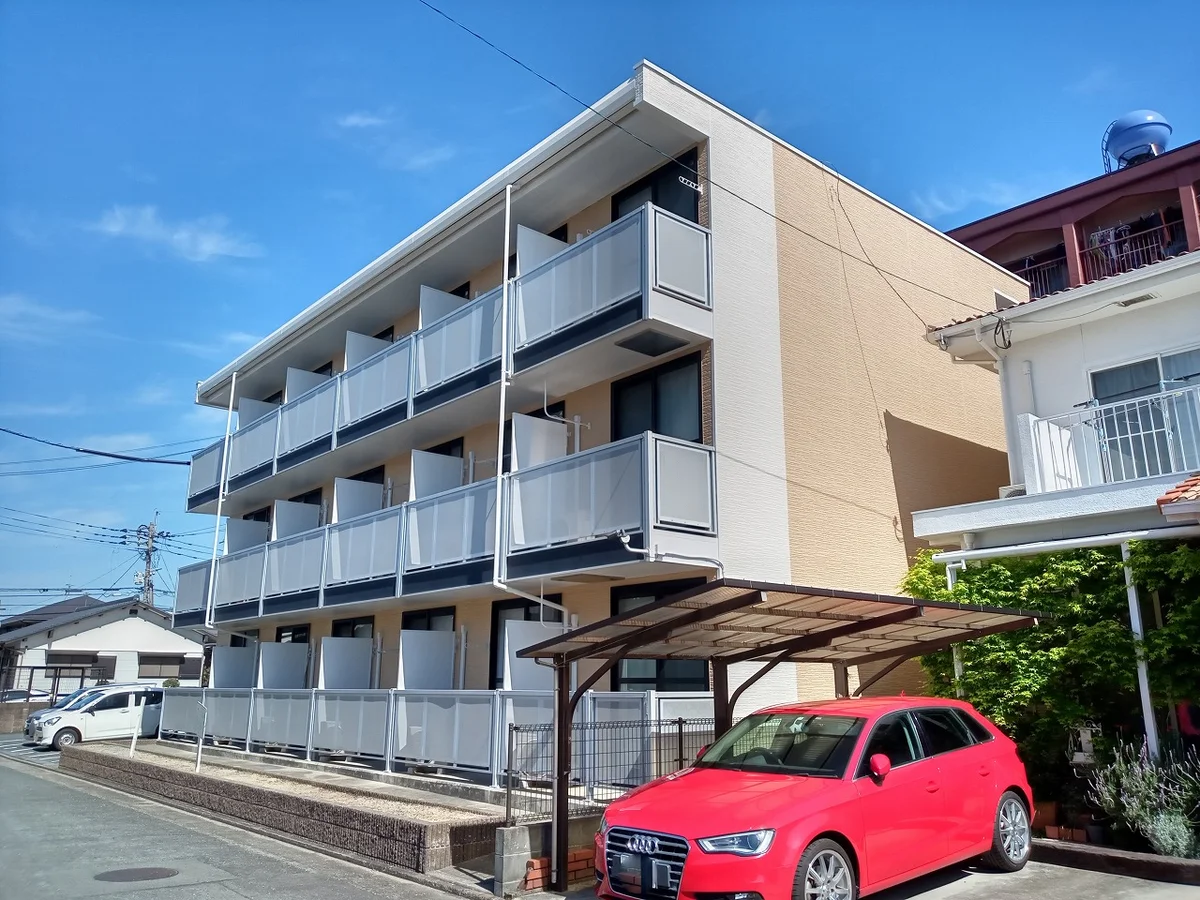 ２０２３年4月に外壁塗装致しました