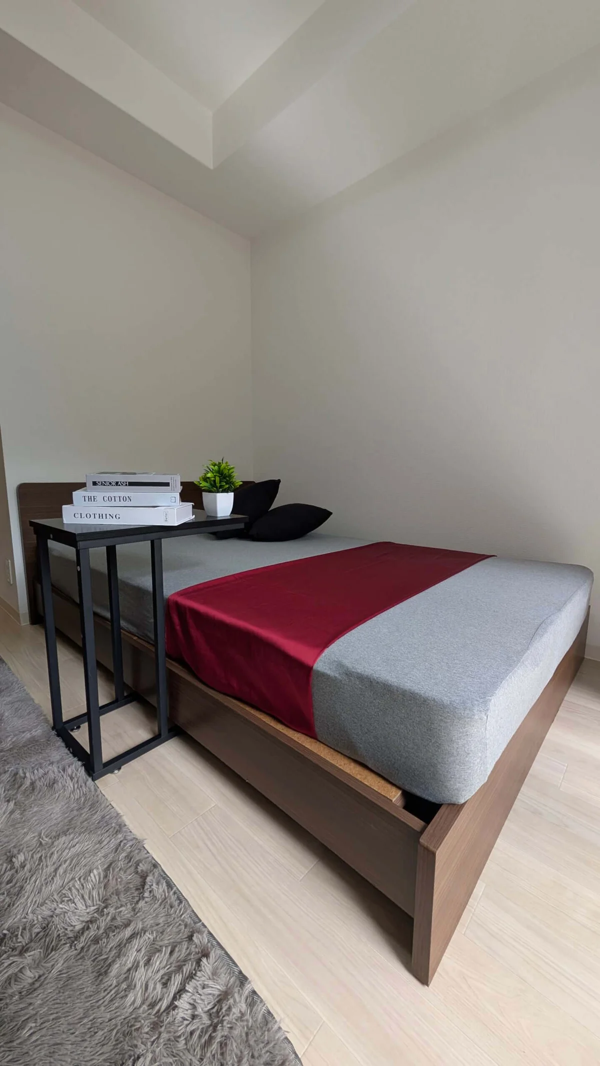 ふかふかセミダブルベッド♪