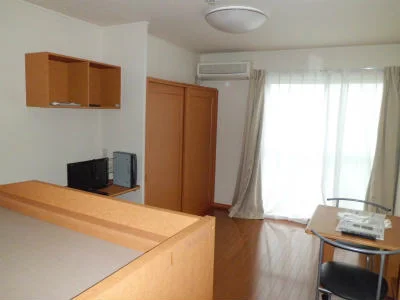 エアコン・照明・テレビ・カーテン等、嬉しい設備が一杯です。