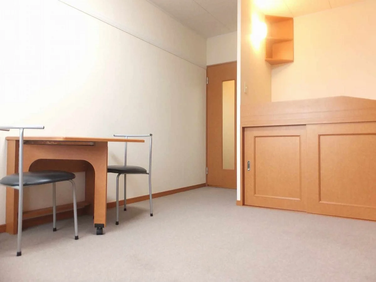 ハイベッドタイプのお部屋です