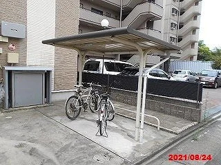 屋根付き駐輪場