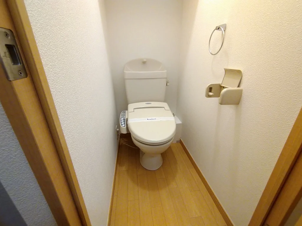 温水洗浄便座付きです