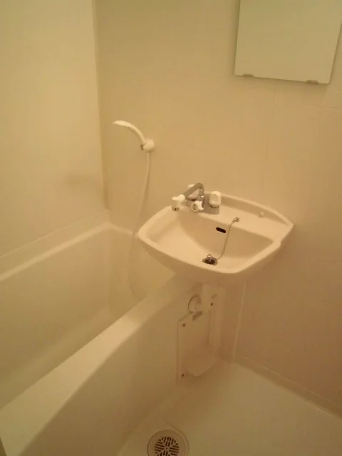 バス、トイレ別です。