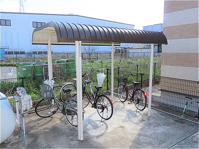 屋根付き駐輪場あり