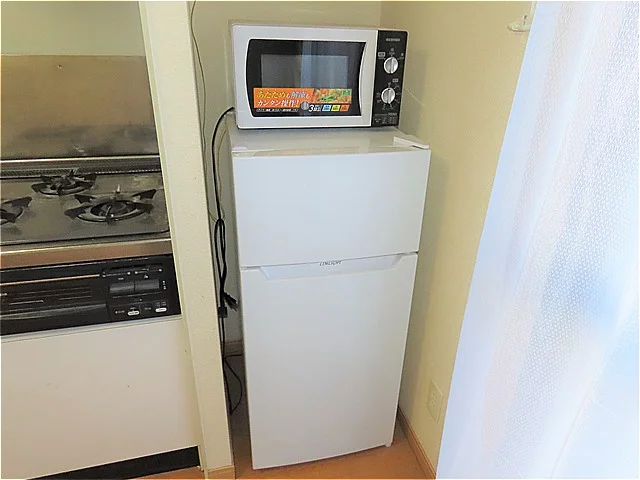 電子レンジ、冷蔵庫完備