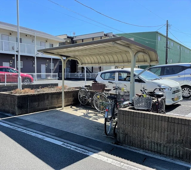 屋根付き駐輪場