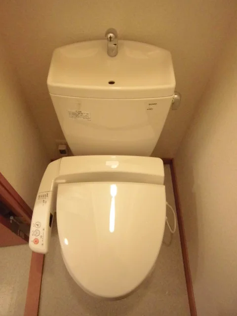 バス、トイレ別です。