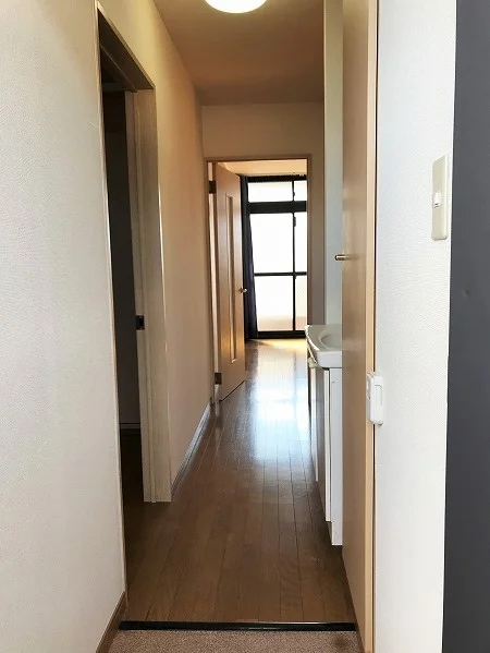 現況優先