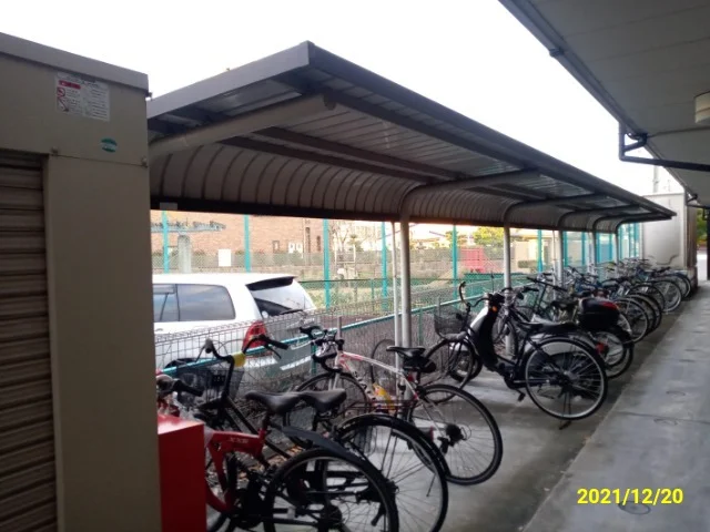 屋根付き駐輪場