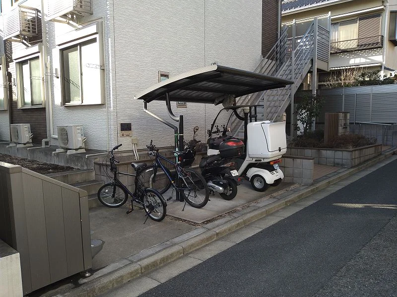 駐輪場　自転車＆原付のみ駐輪可