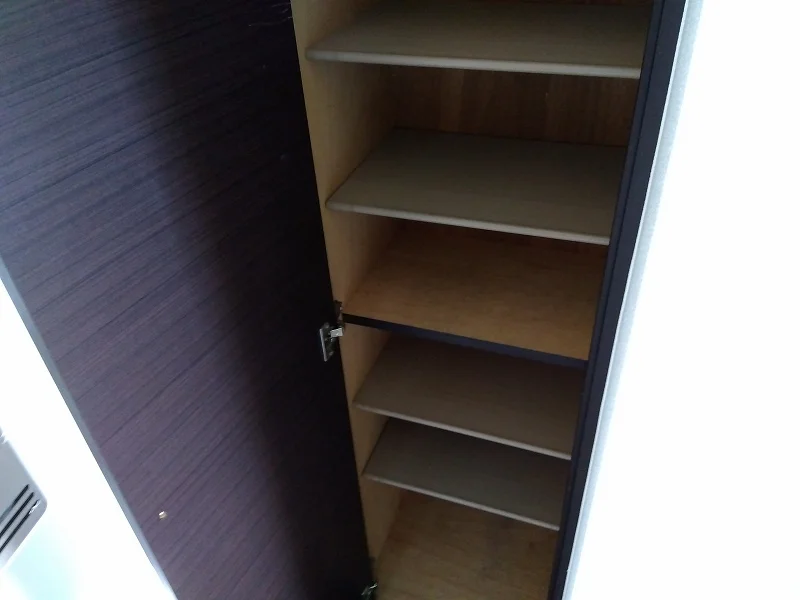 シューズボックス