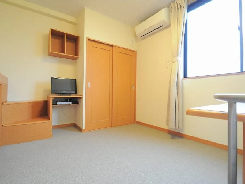 開放的な窓があり明るい空間です