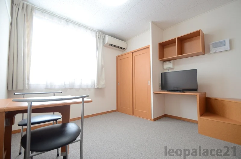 実際のお部屋と異なる場合が御座います。