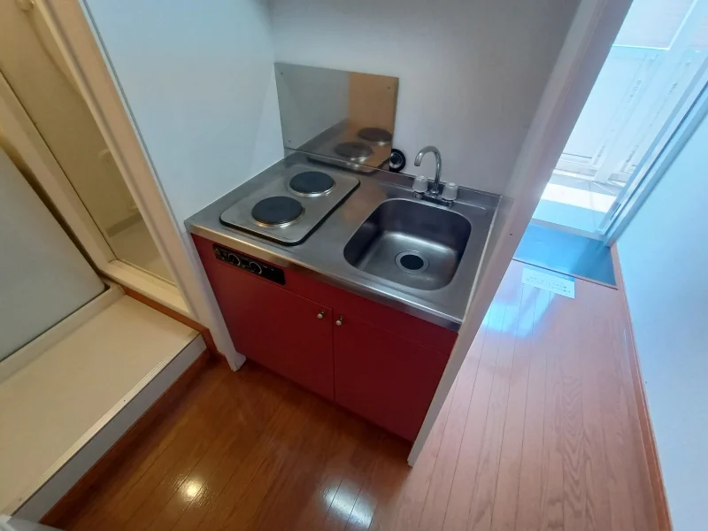 コンロは2口コンロです。