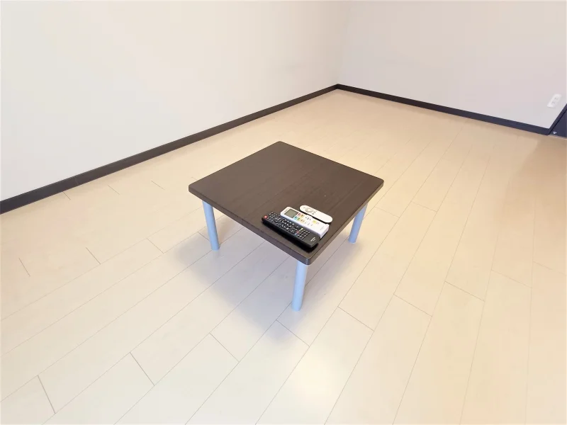 テーブル設置です。