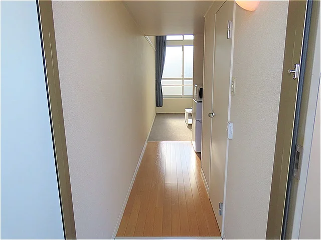 玄関からのアングルです