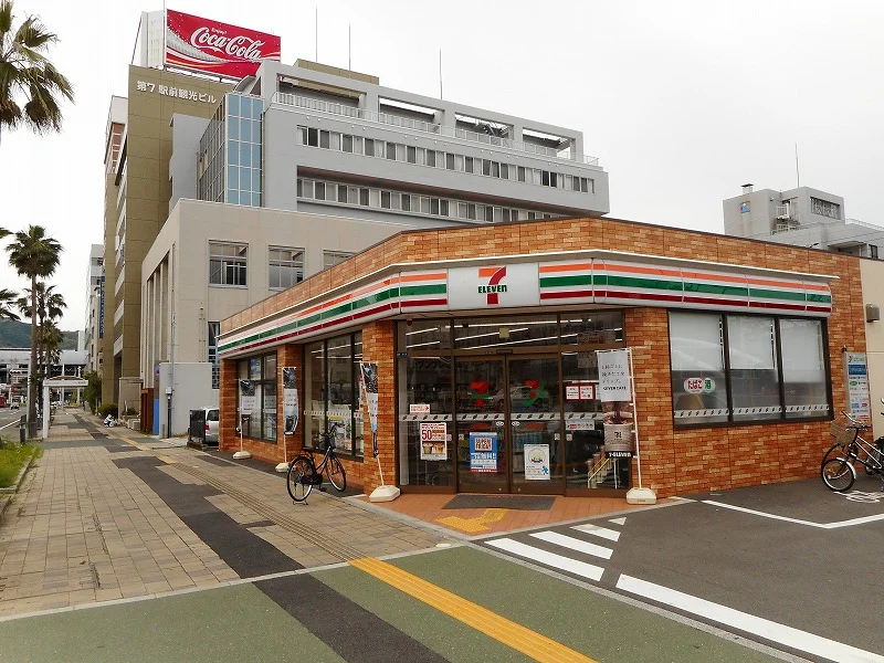 セブンイレブン高知駅前店まで徒歩約4分