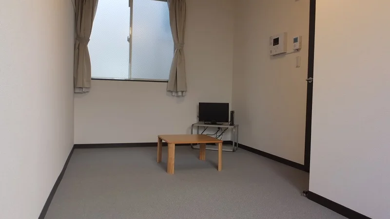 従来より強度を増した防犯ガラス仕様。