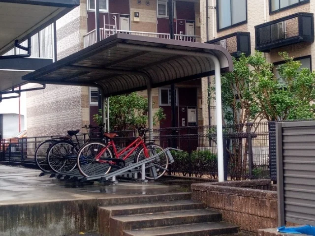 屋根付き駐輪場