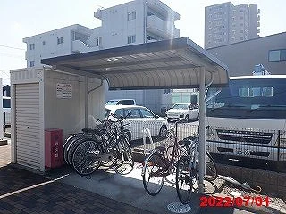屋根付き駐輪場