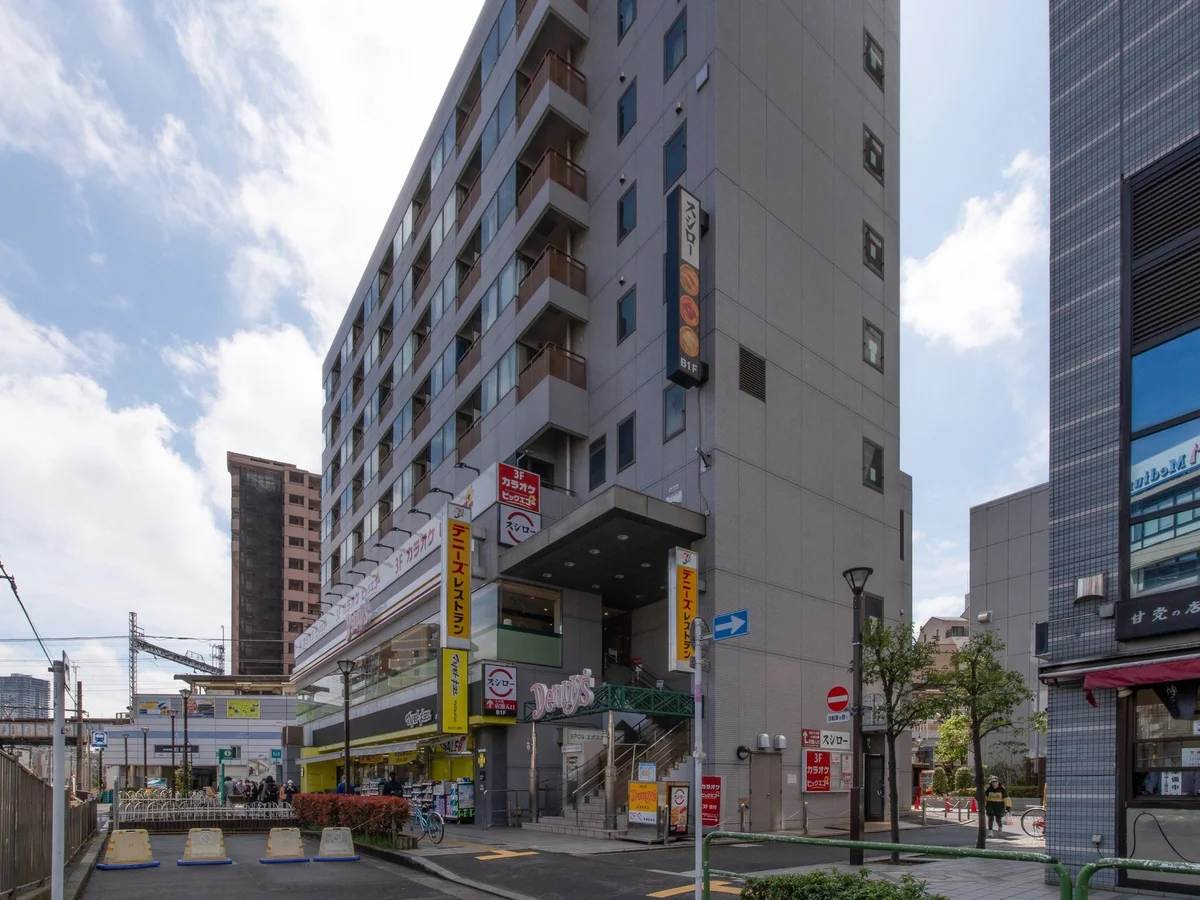 【外観】【外観】建物内に飲食店やドラッグストアも。気負わず、自分らしく暮らせそう