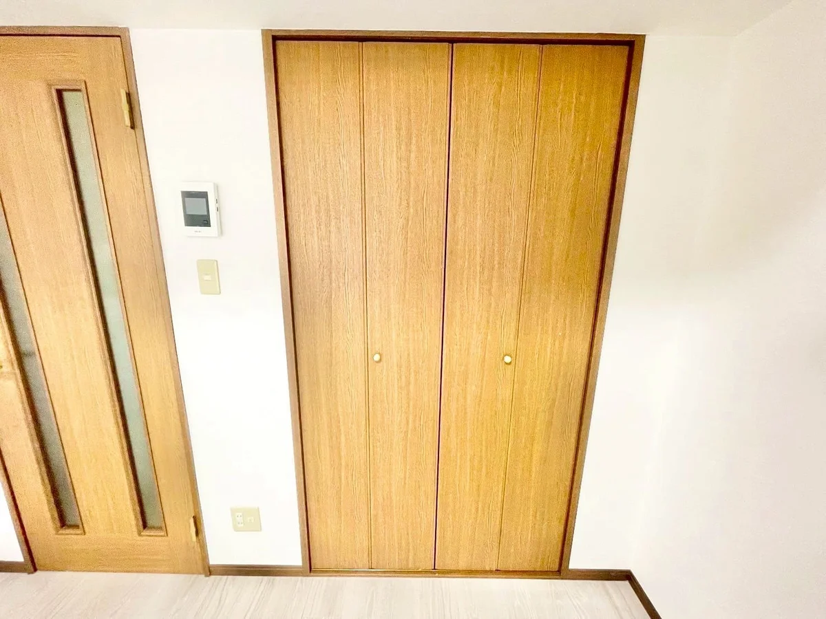 ※撮影用の観察植物・食器調理器具・雑貨類等はございません。※写真は現況優先